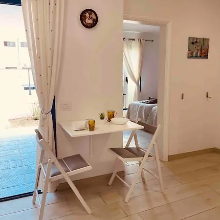 Apartment Luna -Modern One Bedroom Apartment In Central Puerto Del Carmen Tias Exterior photo